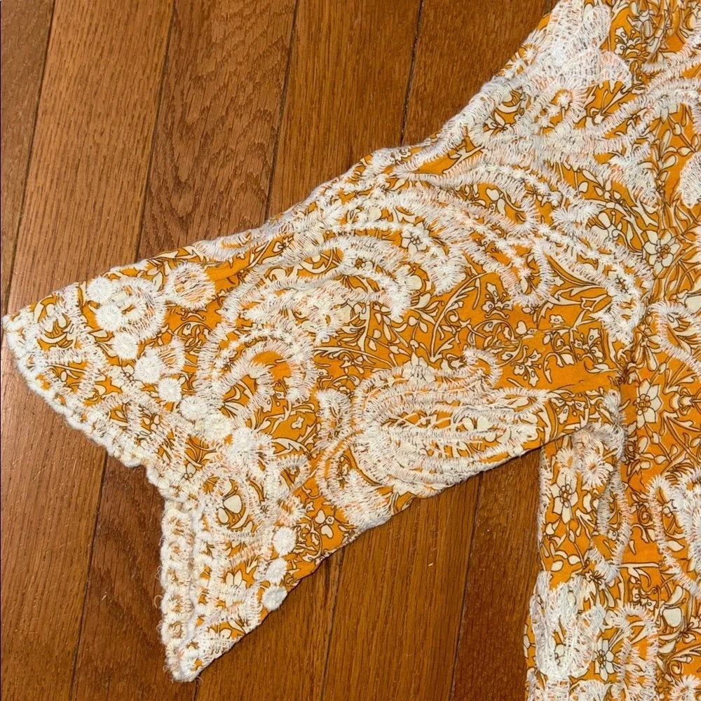 Solitaire Mustard Yellow Boho Embroidered Bell Sleeve Blouse Top Medium NWOT